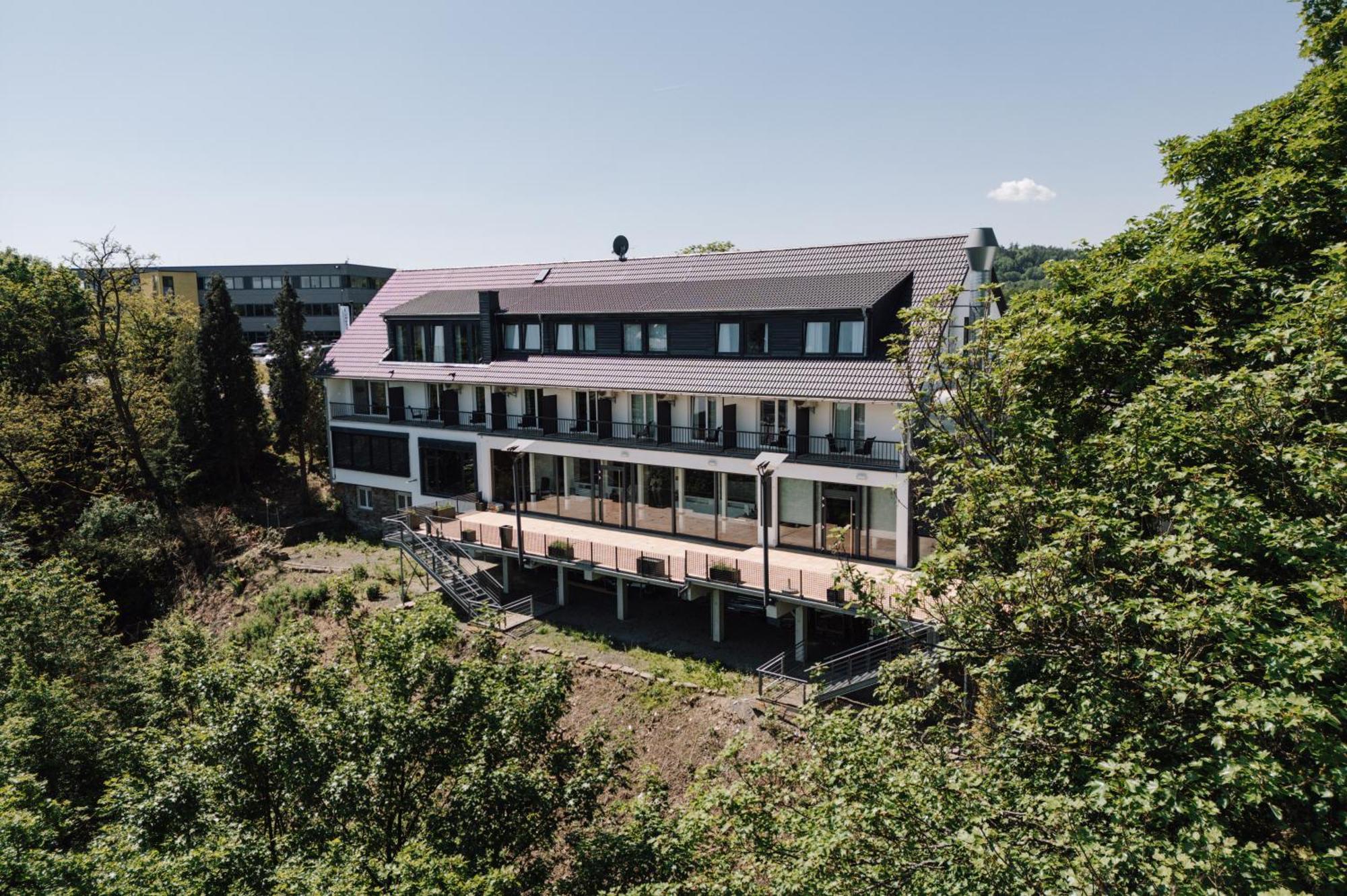 Si-View Einzelzimmer Mit Balkon Zimmer 4 - Hotel Siegen Dış mekan fotoğraf